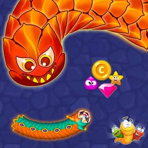 Gameplay of Worm Hunt Snake Game io Zone